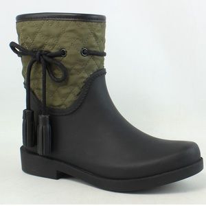 Jessica Simpson boots